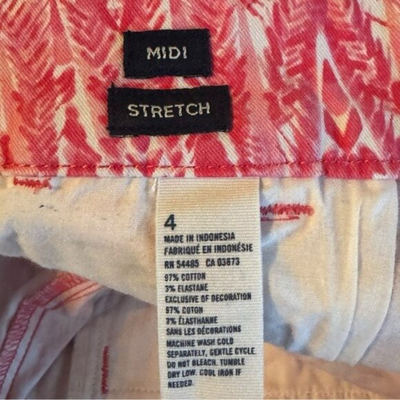 American Eagle Midi Shorts 4 Stretch Low Rise Pink Aztec Beachy Festival… - Picture 4 of 7